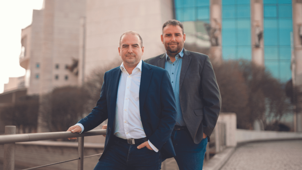 hogyan-valhat-egy-toborzo-ceg-a-balatoni-munkaero-toborzastol-indulva-a-harmadik-orszagbeli-munkaero-kozvetites-jelentos-piaci-szereplojeve-a-menton-jobs-sztorija